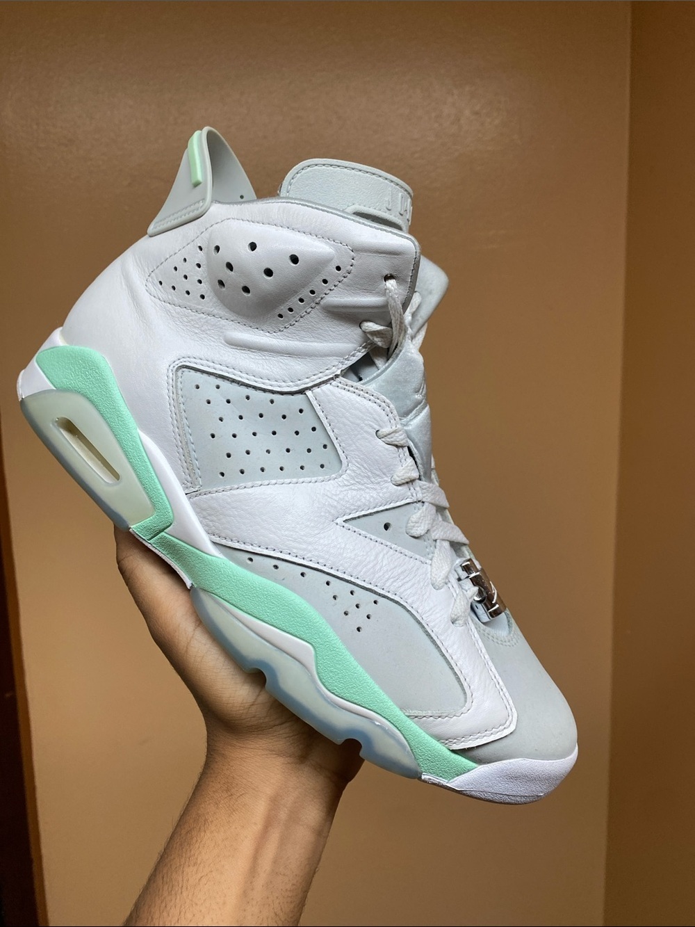 2022 Air Jordan 6 Retro Mint Foam Size 11 Women’s Size 9.5 Men’s DQ4914-103 - Picture 7 of 16